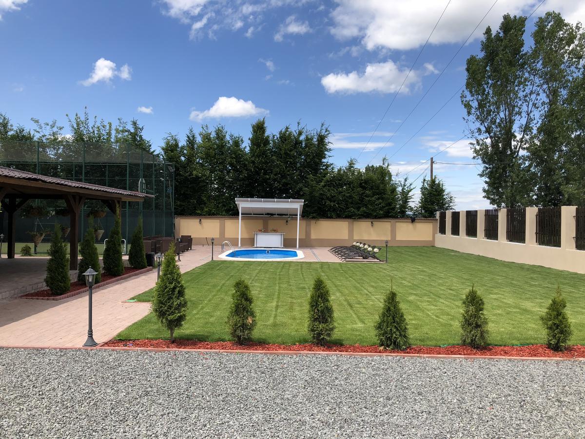Vila Smiley Avrig Exterior photo